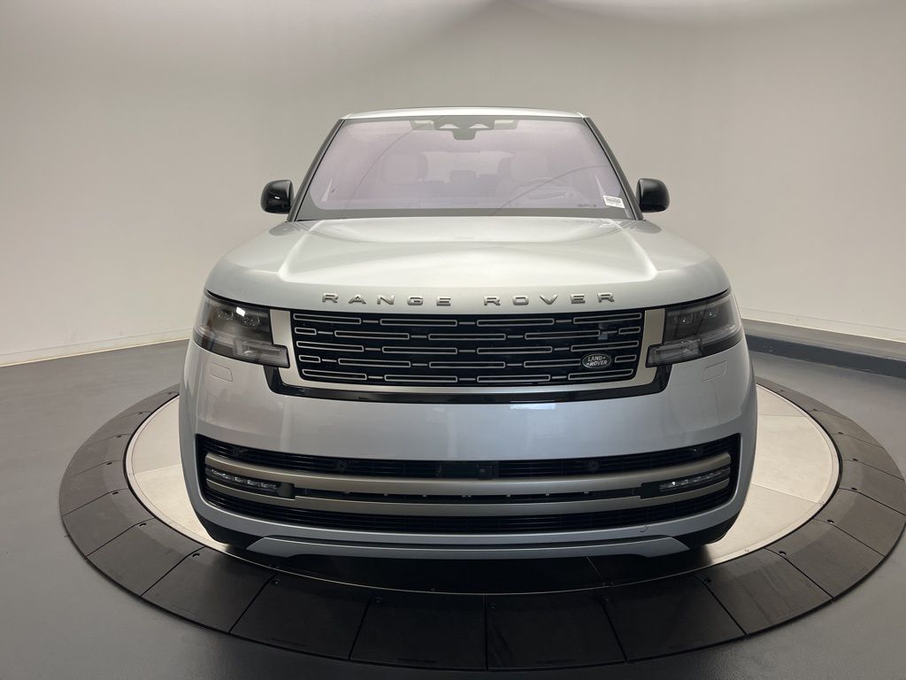 Thumbnail: 2023 Land Rover Range Rover - 8