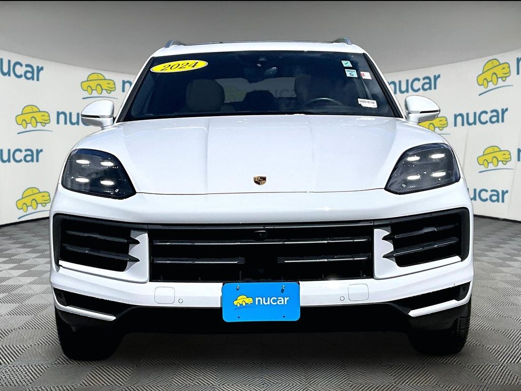 2024 Porsche Cayenne — photo 2
