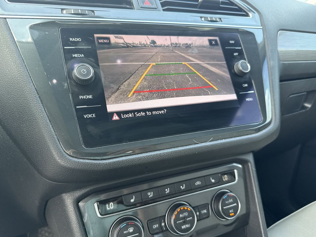 2019 Volkswagen Tiguan 2.0T SEL White at Bravo Nissan