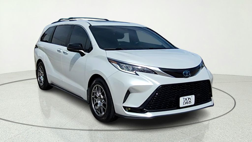 2023 Toyota Sienna XSE