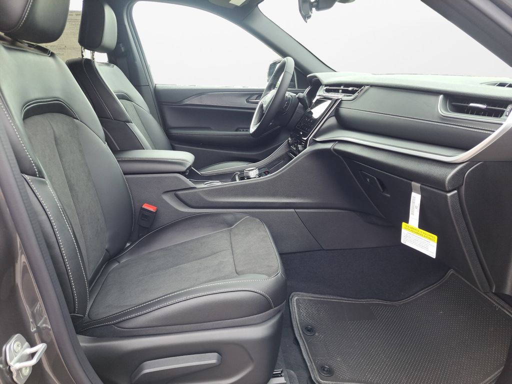 New Car 2025 Jeep Grand Cherokee  Altitude X For Sale Under $40,000 In Austin, Texas