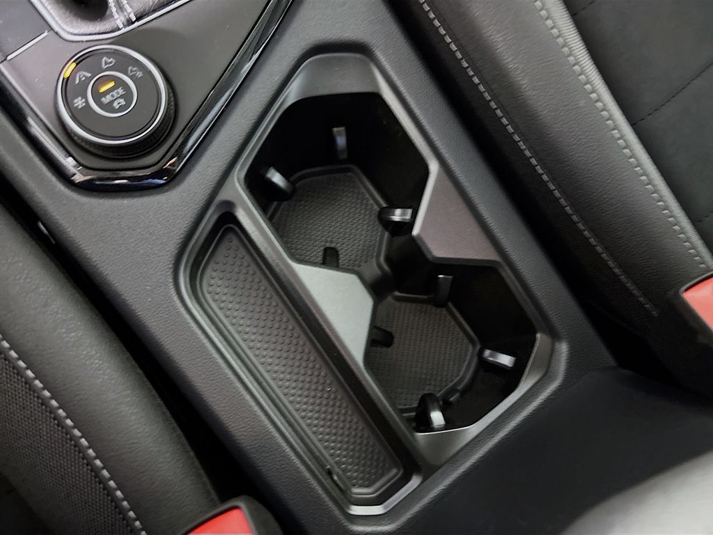 2025 Volkswagen Taos 1.5T SE Black