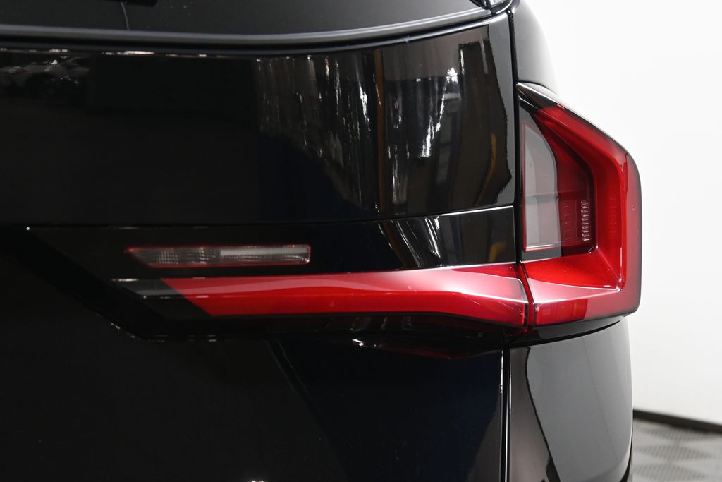 Thumbnail: 2026 BMW X1 - 13