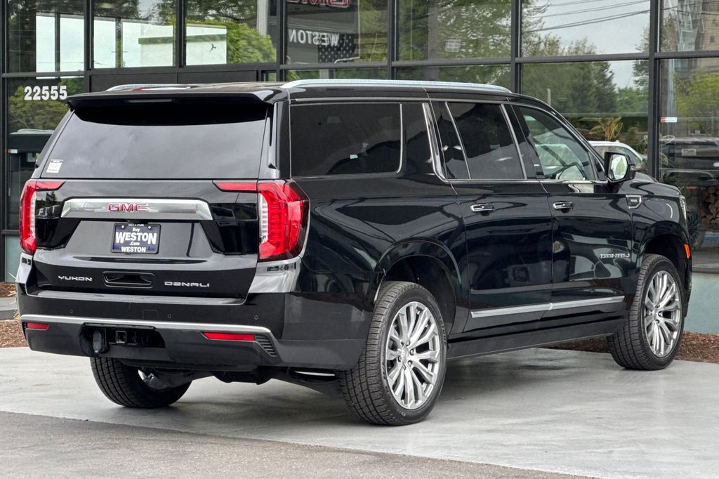 used 2022 GMC Yukon XL car, priced at $59,968