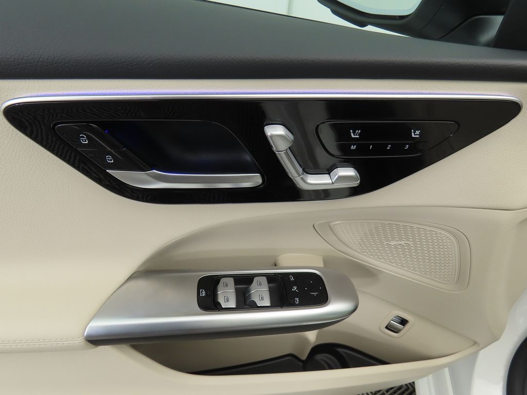 Thumbnail: 2025 Mercedes-Benz C-Class - 23