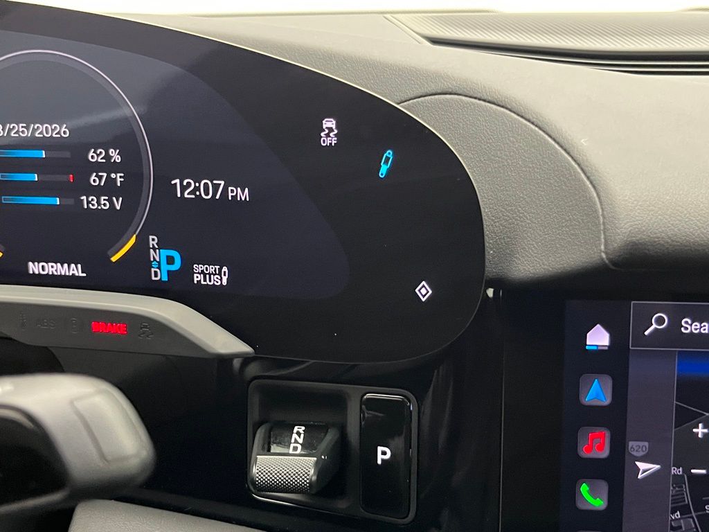 Thumbnail: 2023 Porsche Taycan - 20