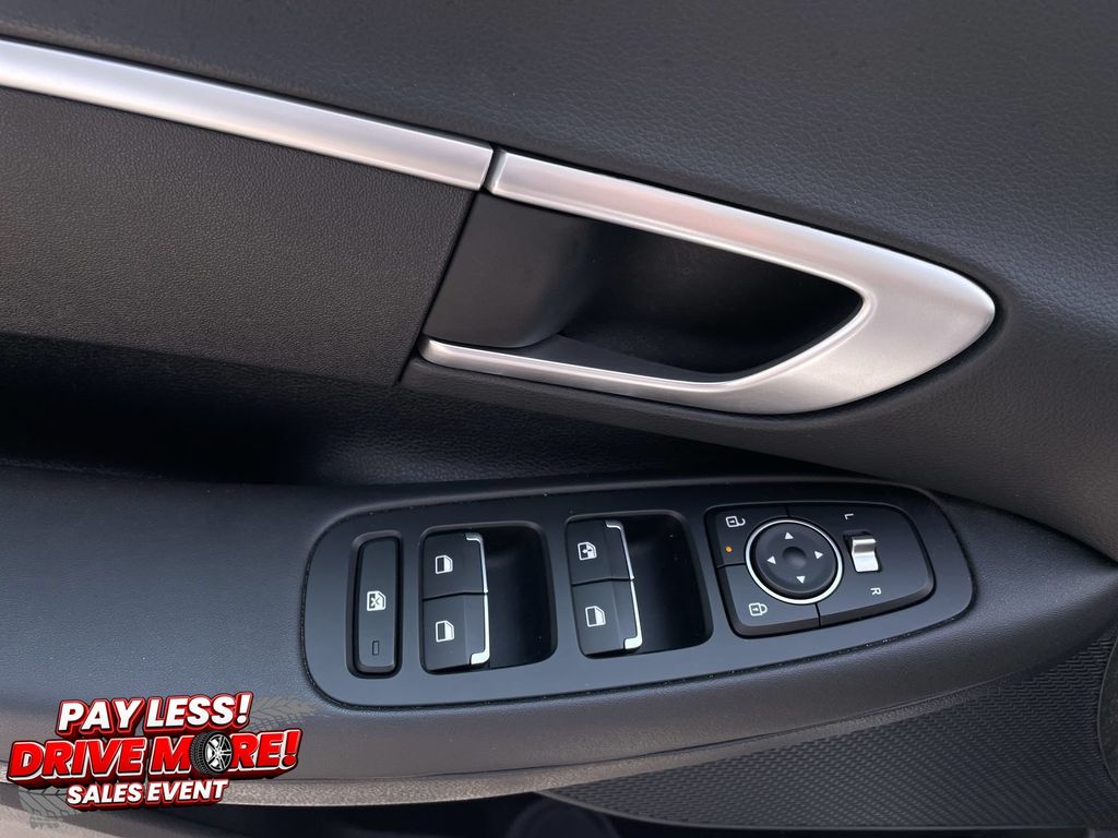 Used 2025 Hyundai Sonata Sedan