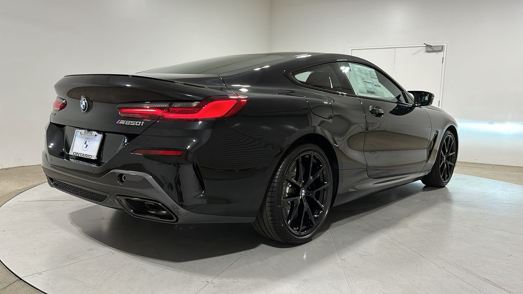 2024 BMW 8 Series M850i xDrive 6