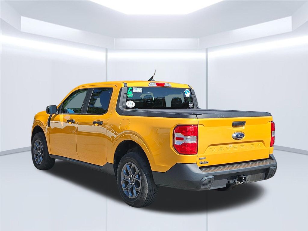 2023 Orange Metallic Ford Maverick XLT FWD Truck