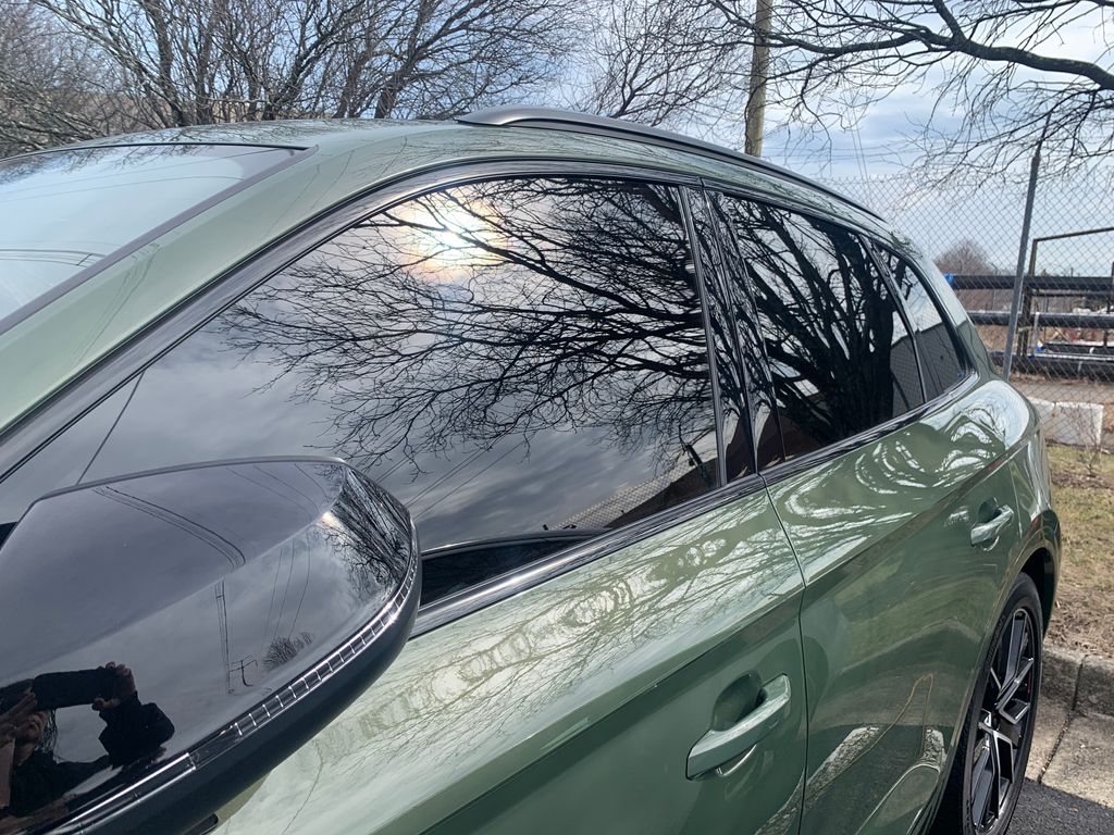 Thumbnail: 2023 Audi SQ5 - 4