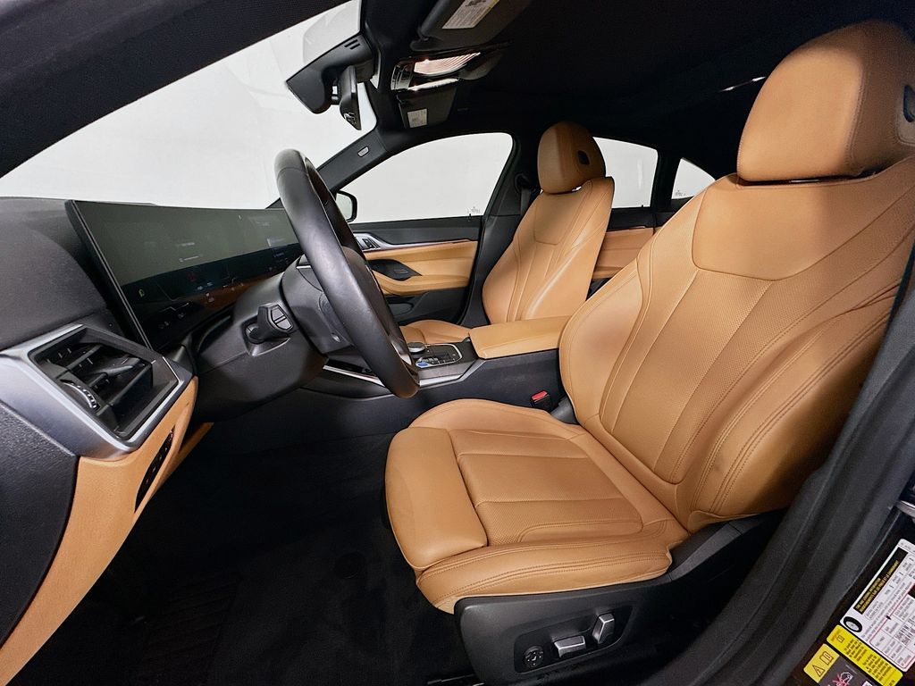 Thumbnail: 2023 BMW i4 - 21
