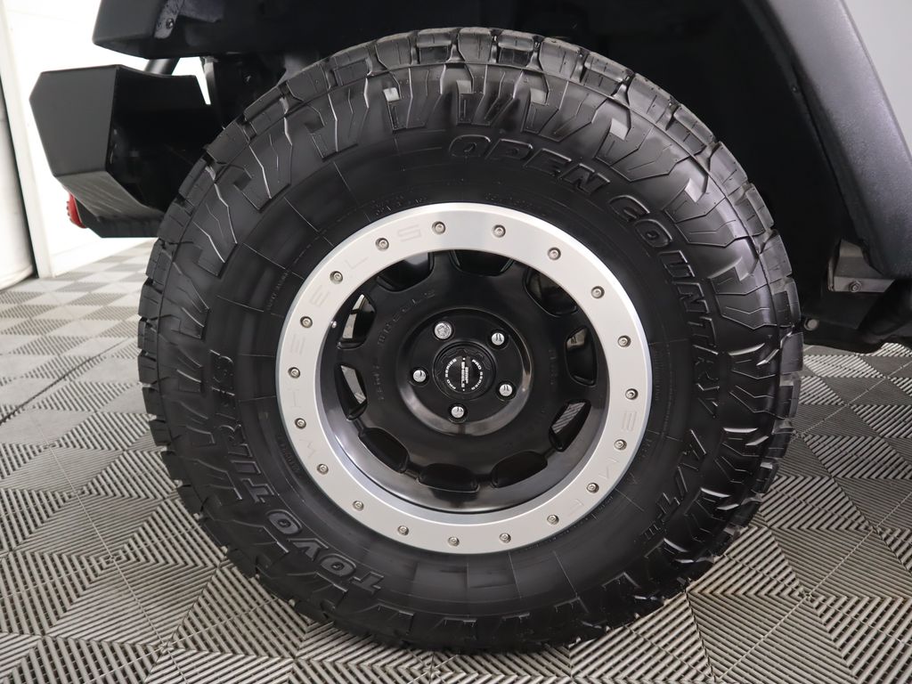 Thumbnail: 2015 Jeep Wrangler - 30