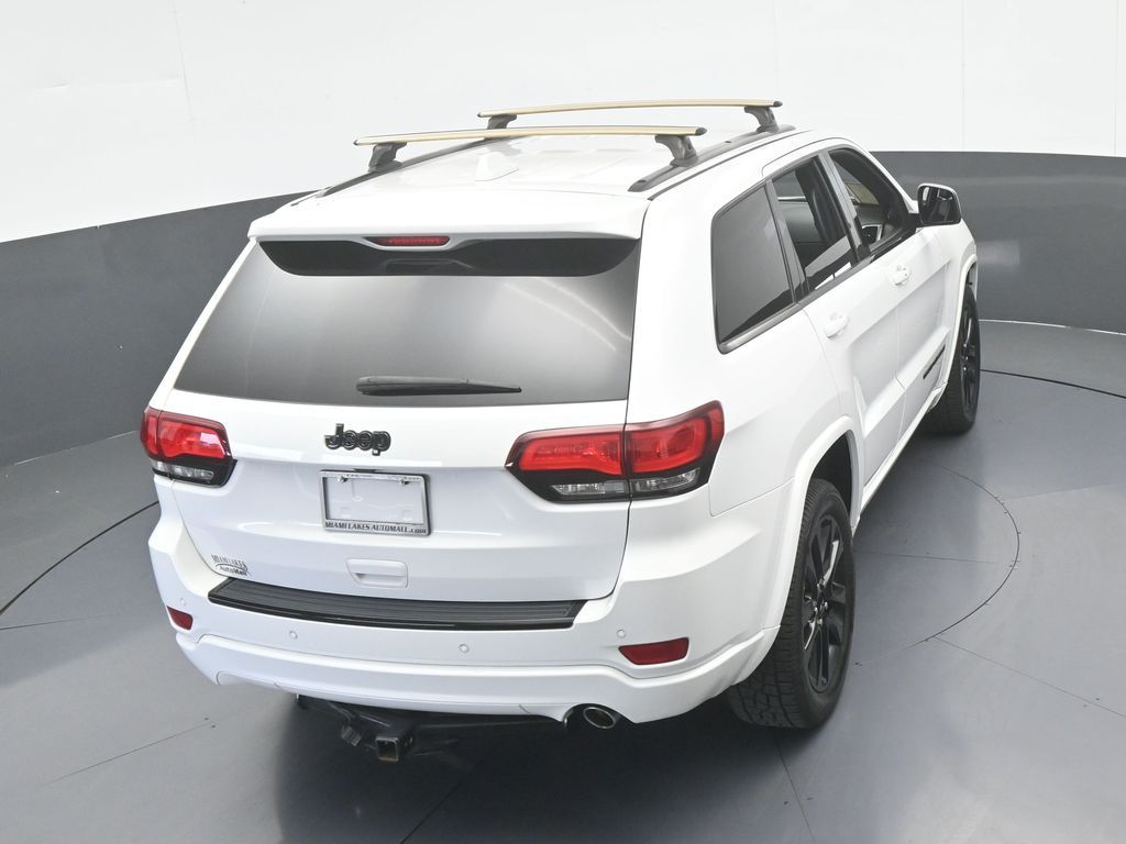 Used 2018 Bright White Clearcoat Jeep Altitude image 45