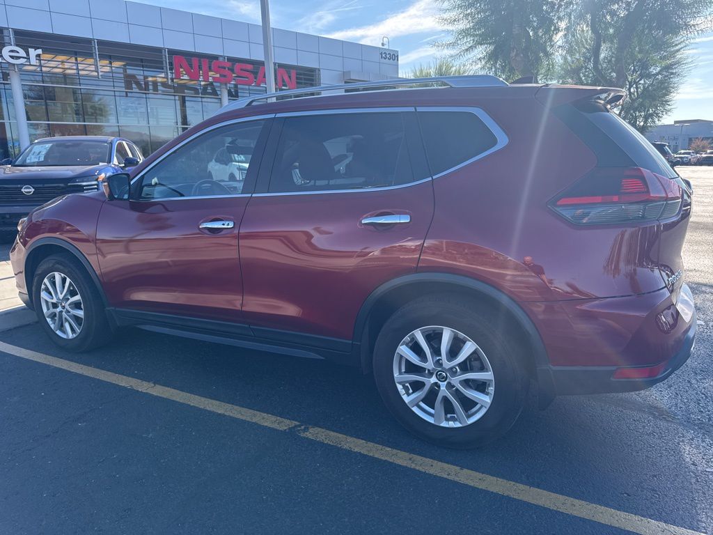 2018 Nissan Rogue SV 5