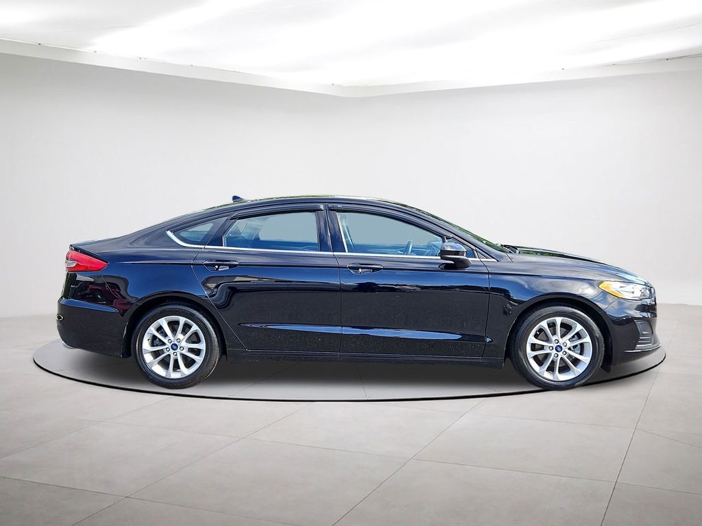 2019 Ford Fusion SE - 7