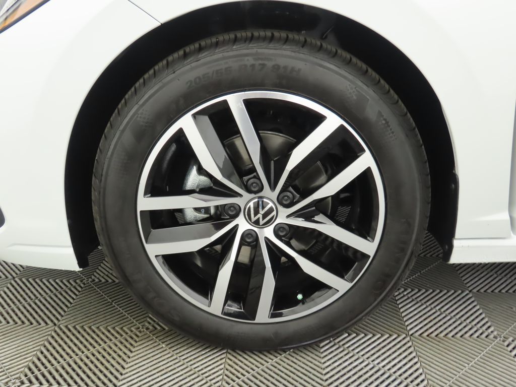 Thumbnail: 2026 Volkswagen Jetta - 30