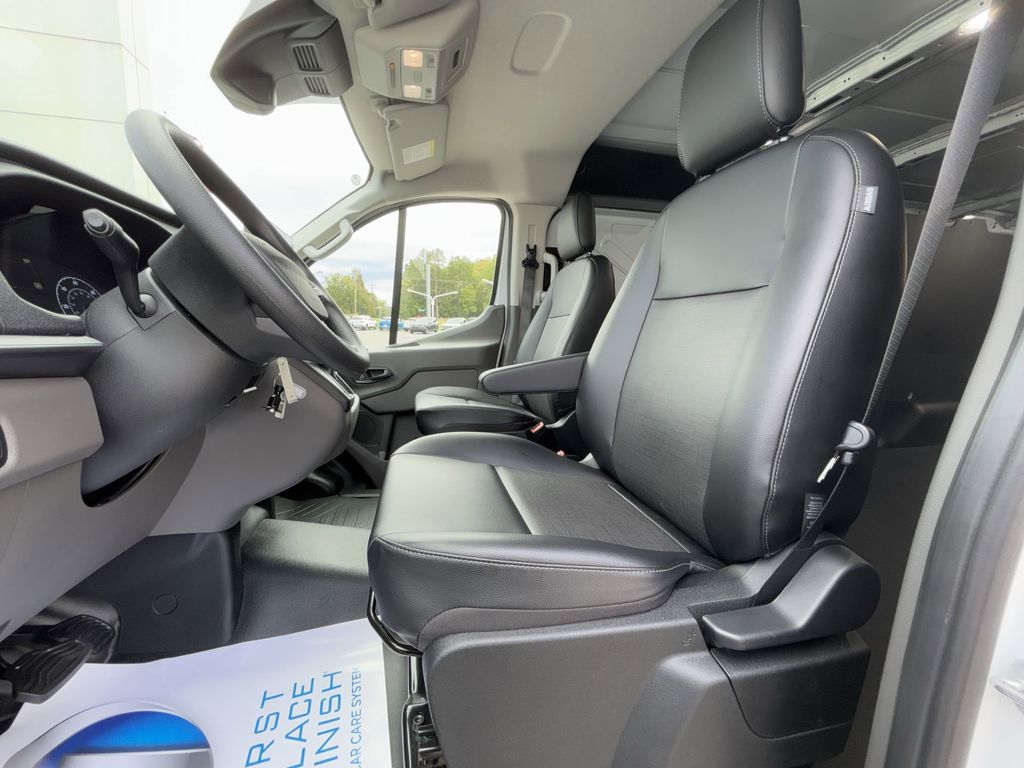 New 2025 Oxford White Ford Cargo Van image 13