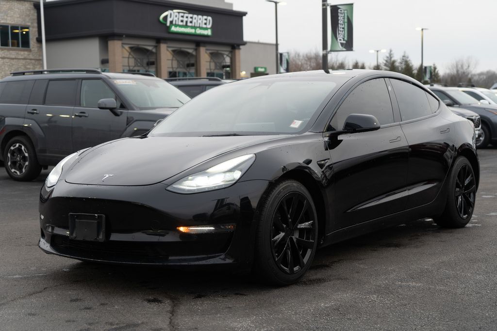2022 Tesla Model 3 Long Range AWD