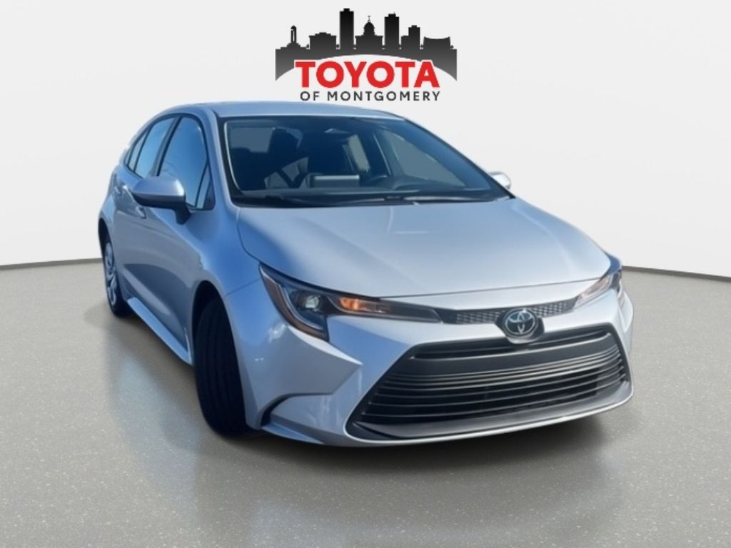 2025 Toyota Corolla LE FWD