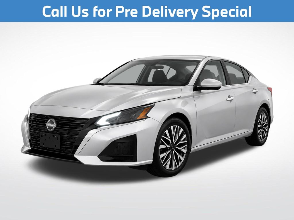 Brilliant Silver Metallic 2023 Nissan Altima Sedan All-Wheel Drive Continuously Variable Transmission