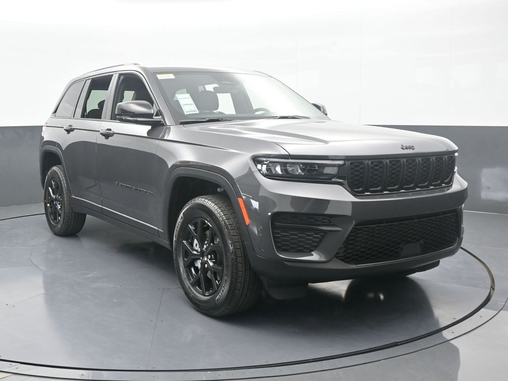 New 2025 Baltic Gray Metallic Clearcoat Jeep Altitude X image 9