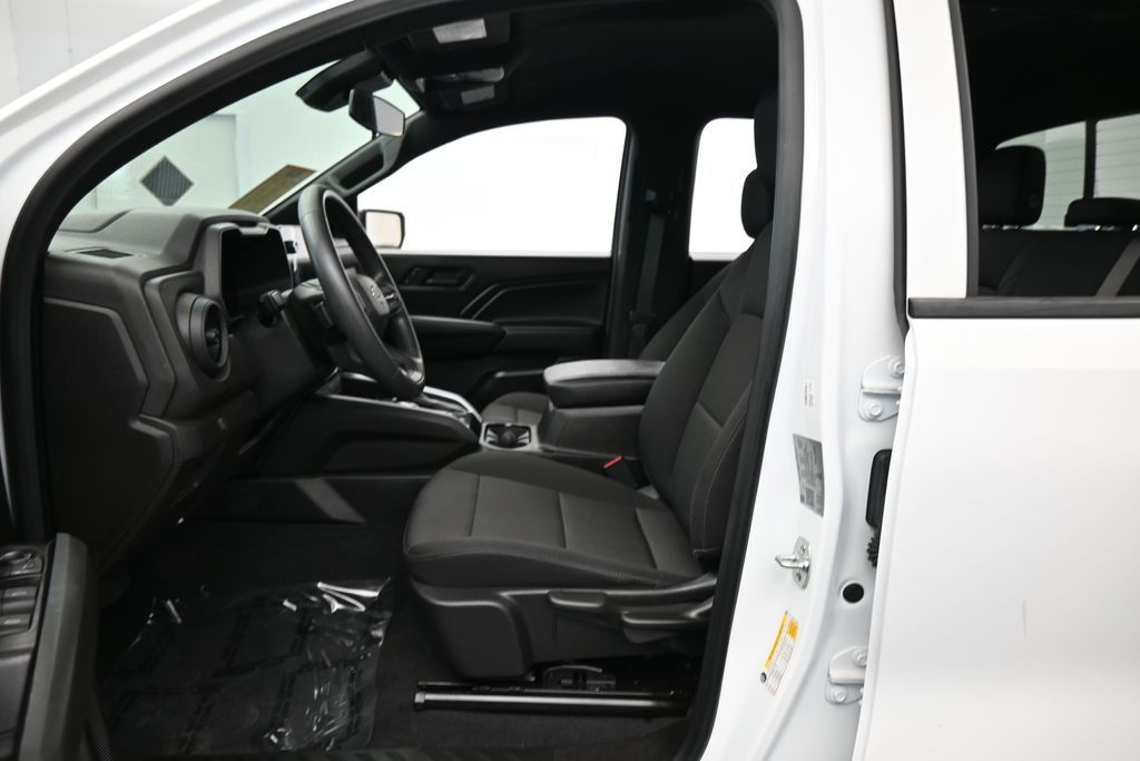 Used 2025 Summit White Chevrolet Trail Boss image 11