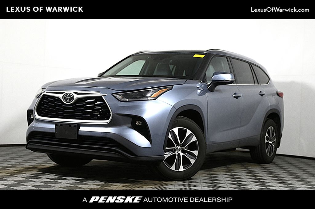 Thumbnail: 2021 Toyota Highlander - 1