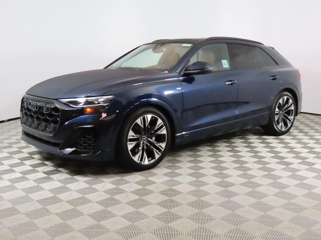 Thumbnail: 2025 Audi Q8 - 1