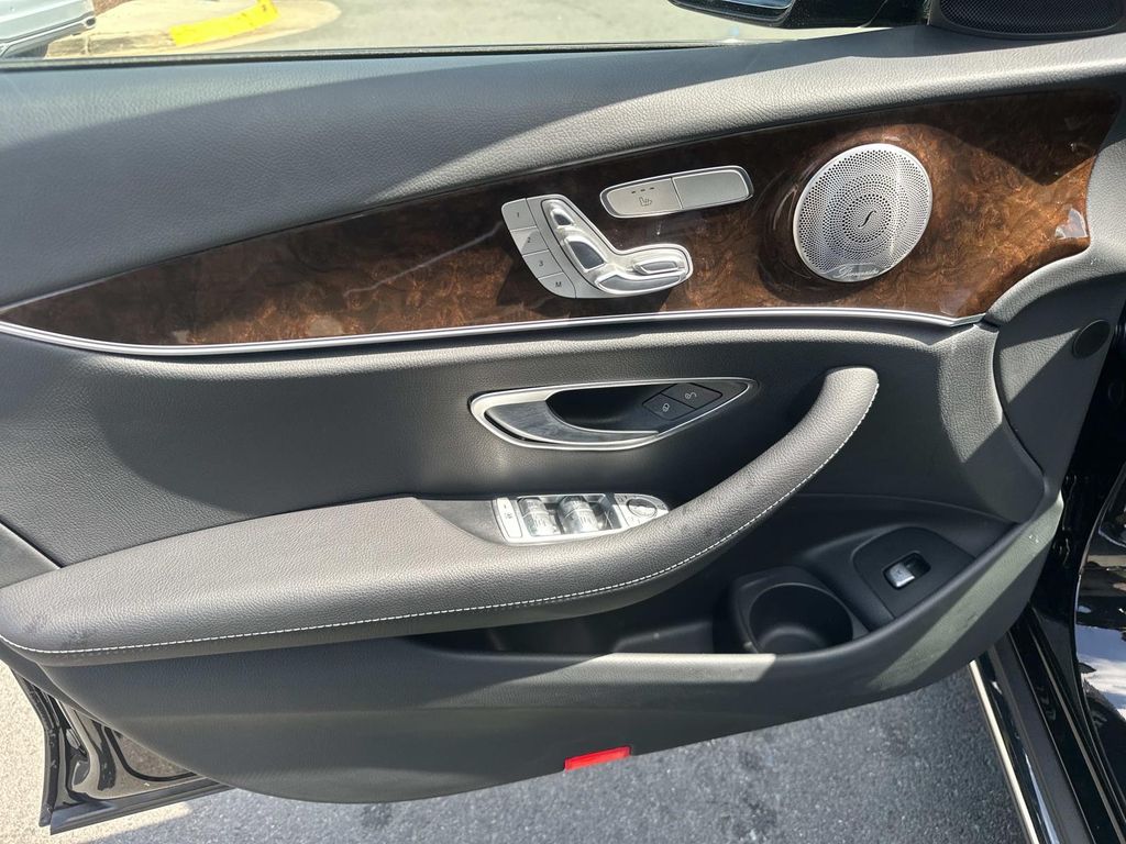Thumbnail: 2023 Mercedes-Benz E-Class - 28