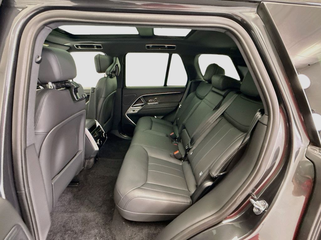 Thumbnail: 2026 Land Rover Range Rover - 21