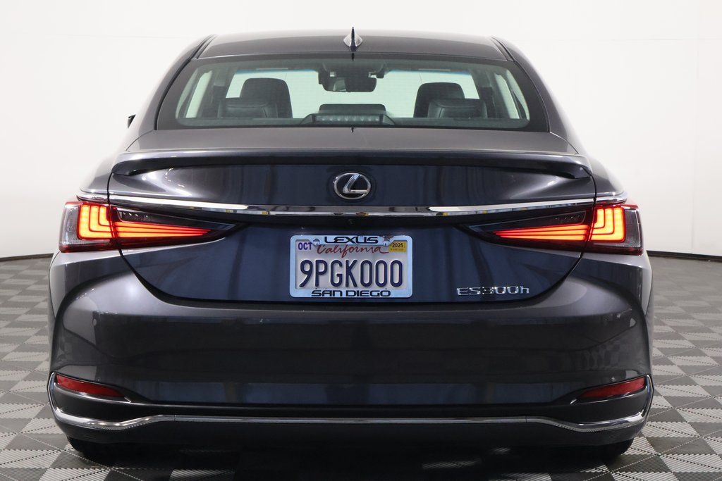 Thumbnail: 2025 Lexus ES - 5
