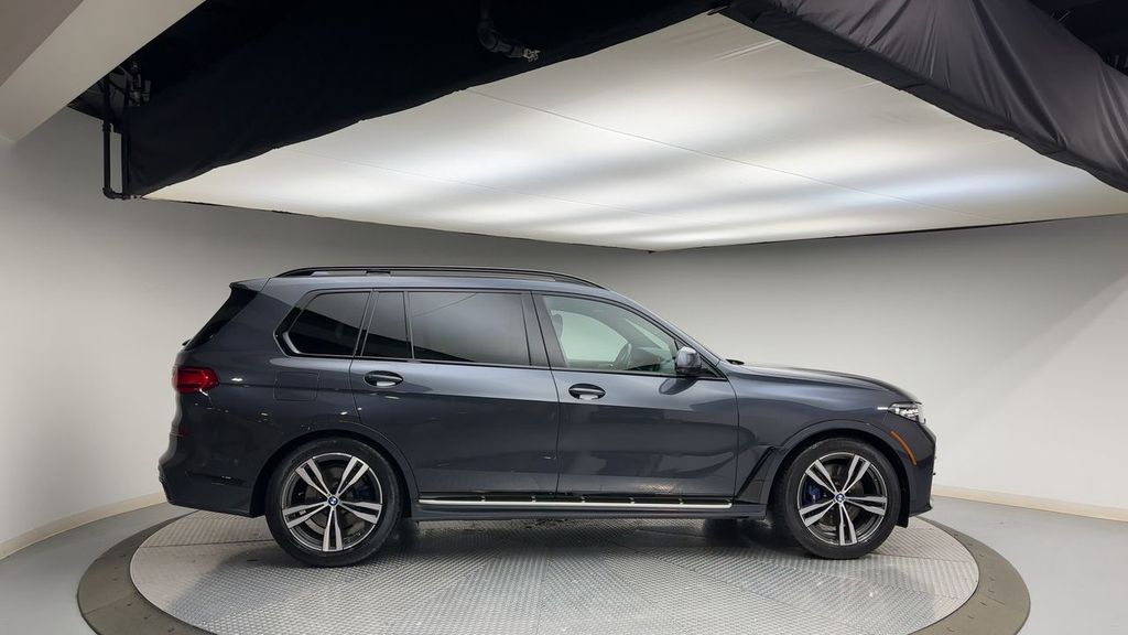 2020 BMW X7 xDrive40i 9