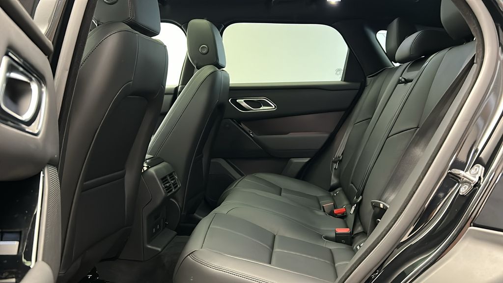 2026 Land Rover Range Rover Velar Dynamic SE 24
