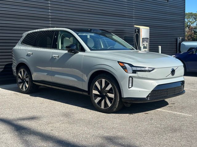 2025 Volvo EX90 Twin Ultra 7-Passenger eAWD