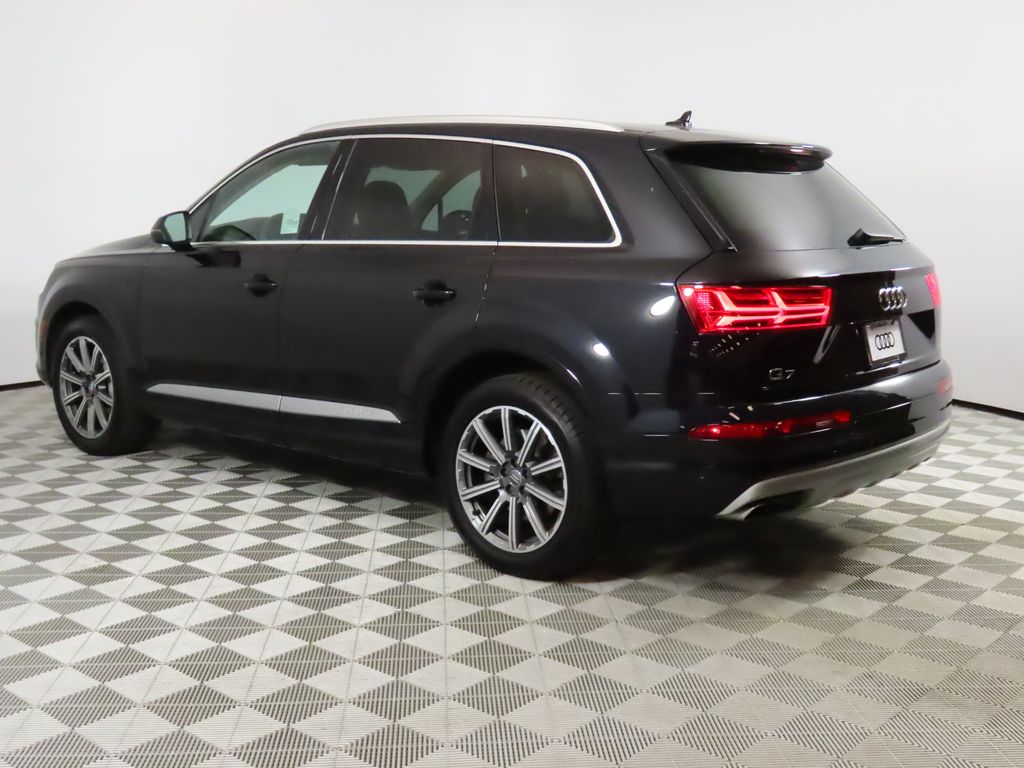 Thumbnail: 2019 Audi Q7 - 3