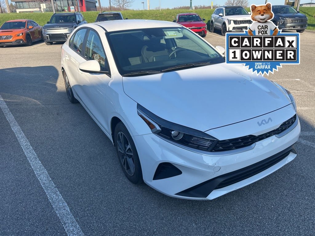 Snow White Pearl 2023 Kia Forte LXS FWD Sedan Front-Wheel Drive Continuously Variable Transmission