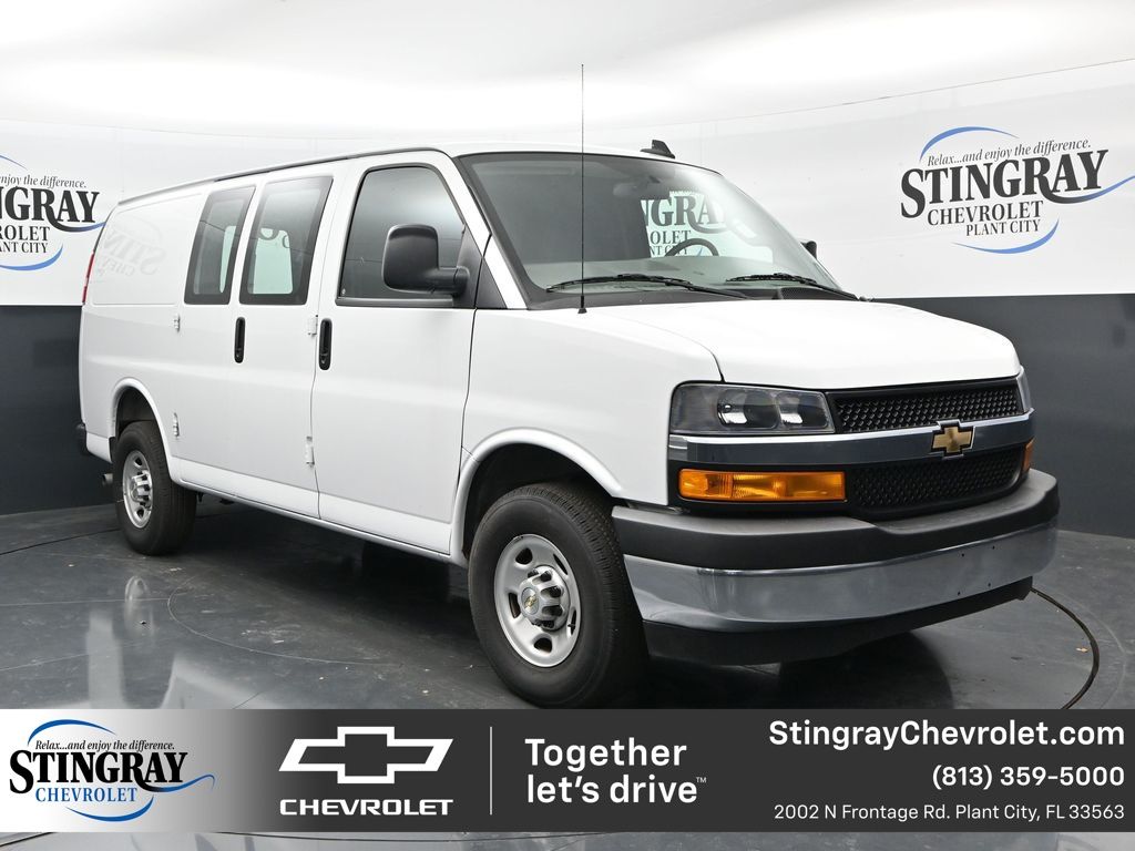 2025 Chevrolet Express Cargo Blanco (Summit White) Van Tracción trasera 8 velocidades Automática marcha alta