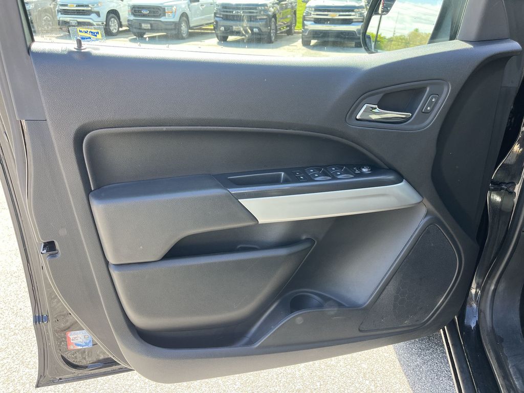 2020 Chevrolet Colorado LT photo