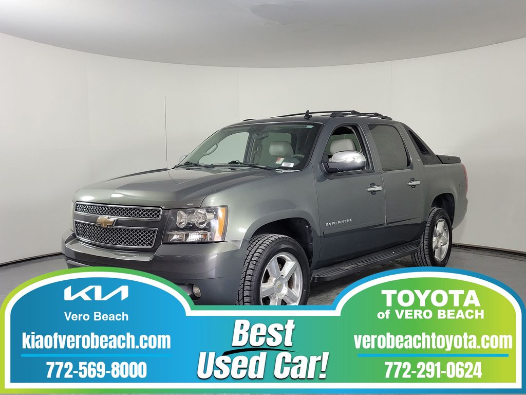 Gray (Steel Green Metallic) 2011 Chevrolet Avalanche LT 4WD Pickup Truck Four-Wheel Drive 6-Speed Automatic