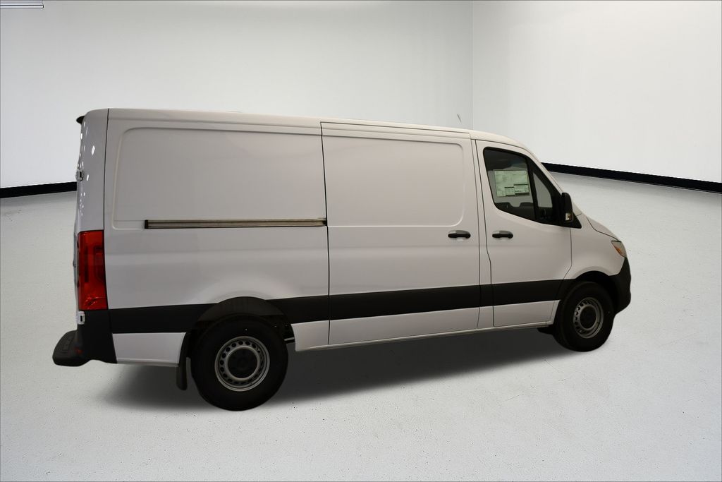 Thumbnail: 2026 Mercedes-Benz Sprinter - 6