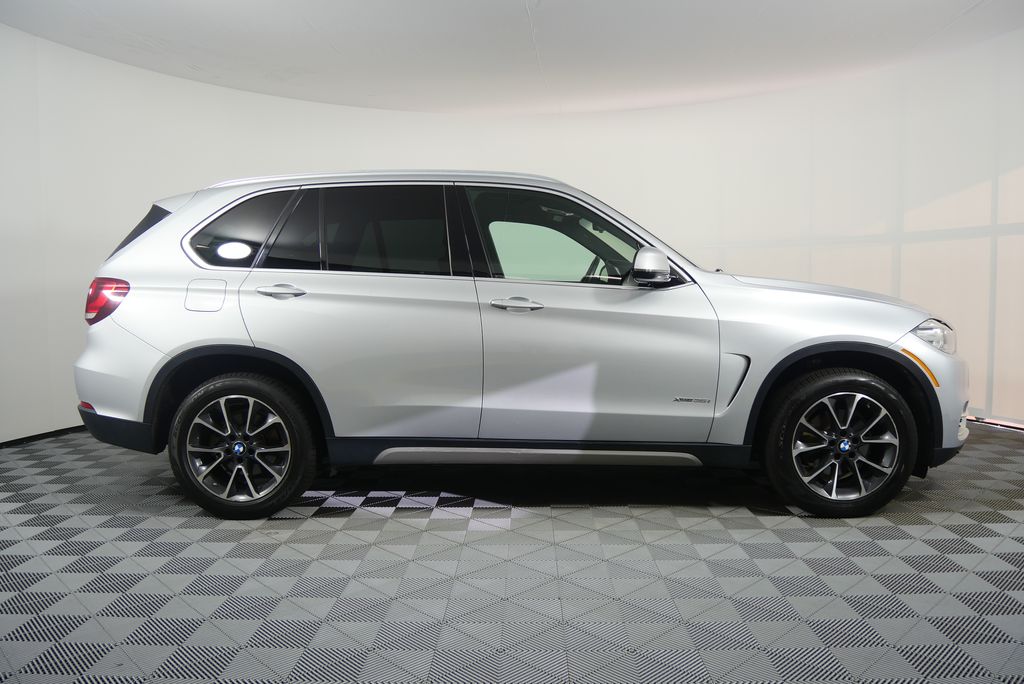 Thumbnail: 2017 BMW X5 - 2