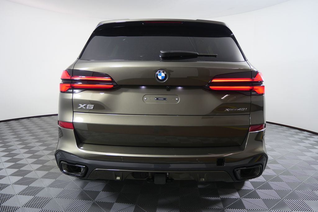 Thumbnail: 2026 BMW X5 - 4