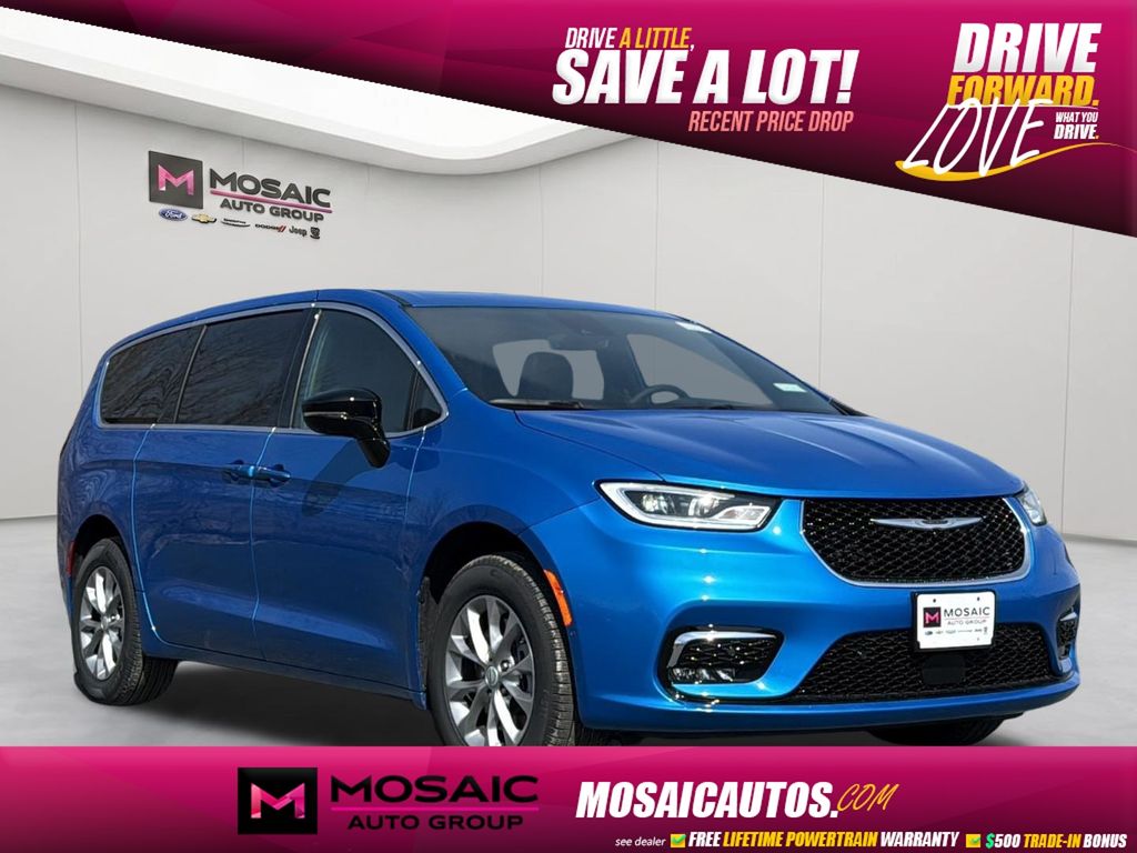 New 2026 Chrysler Pacifica Select Vans