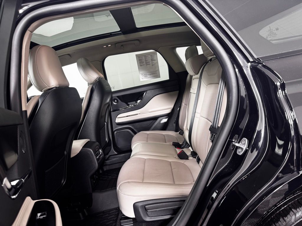 Certified Used 2025 Black Lincoln Reserve image 19