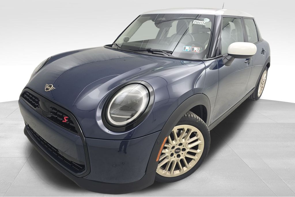 2025 MINI Hardtop 4 Door S's photo