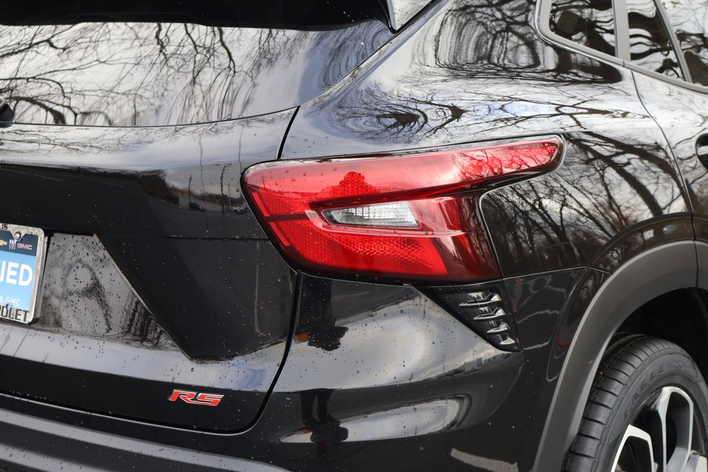 Thumbnail: 2024 Chevrolet Trax - 9