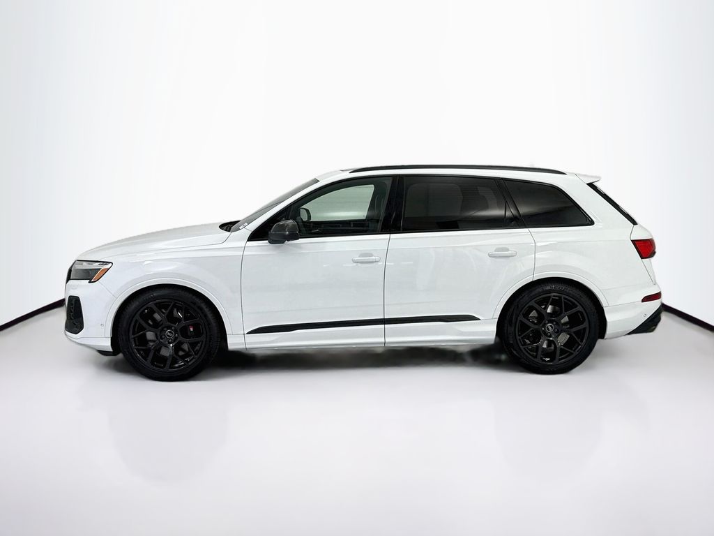 Thumbnail: 2026 Audi SQ7 - 8