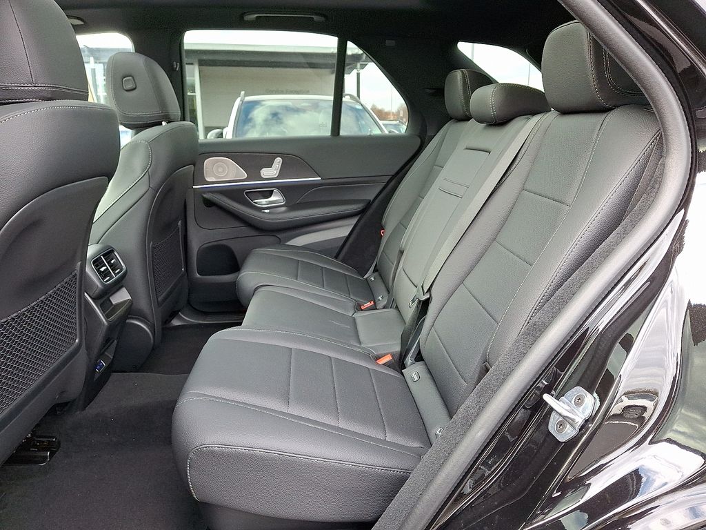 Thumbnail: 2026 Mercedes-Benz GLE - 6