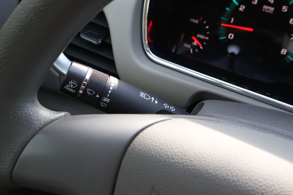 Thumbnail: 2016 Chevrolet Traverse - 24