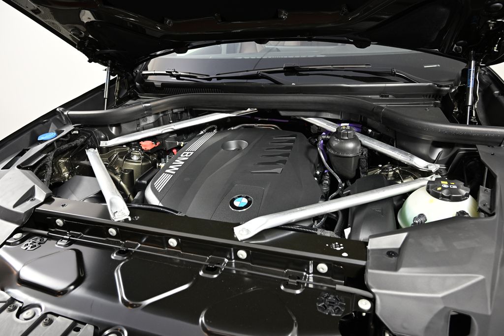 Thumbnail: 2025 BMW X5 - 27